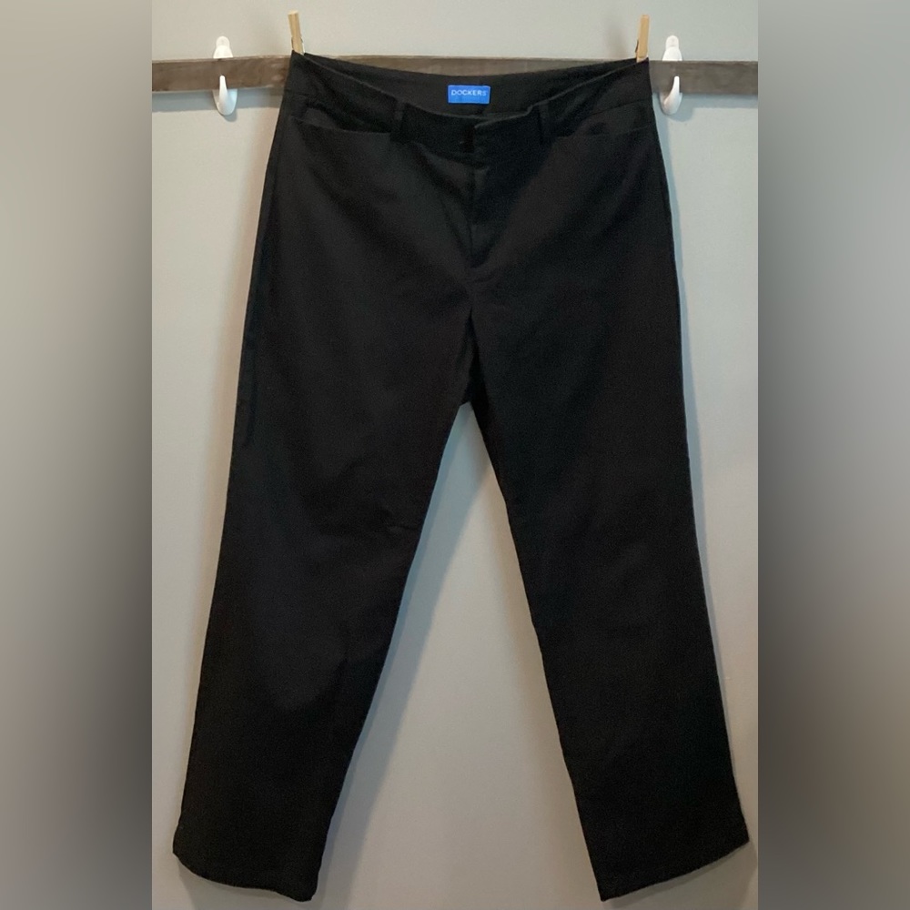 Dockers Women’s Trouser size 14 short